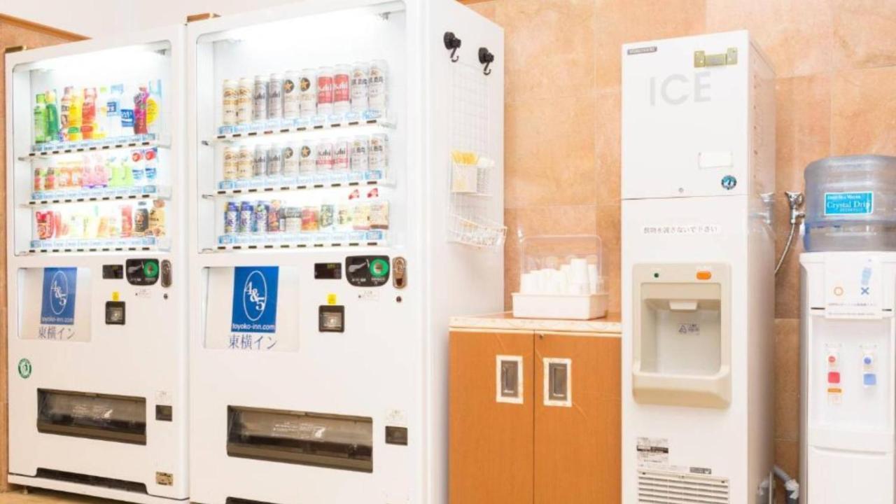 Toyoko Inn Kobe Sannomiya-Eki Higashi Экстерьер фото