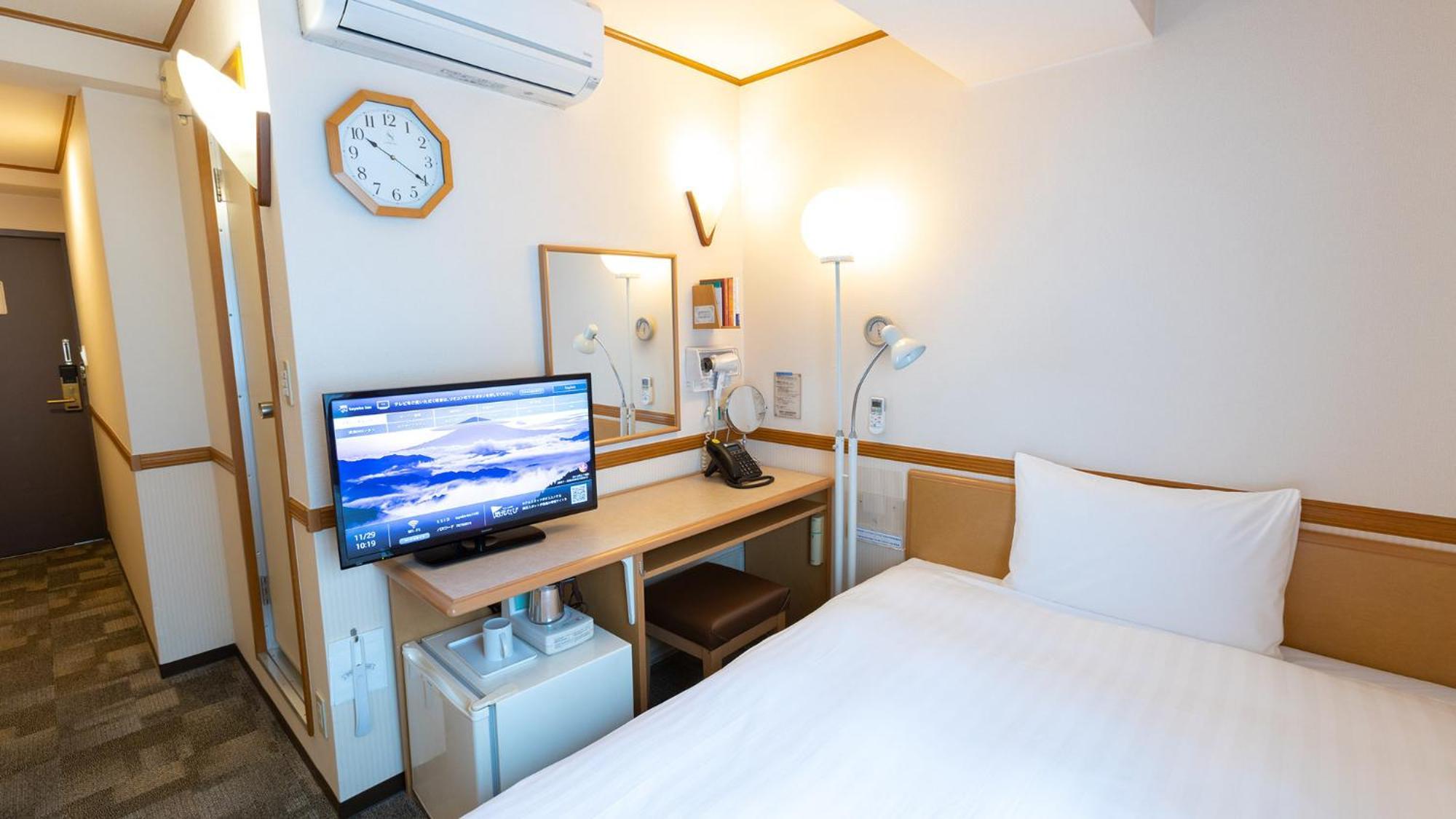 Toyoko Inn Kobe Sannomiya-Eki Higashi Номер фото
