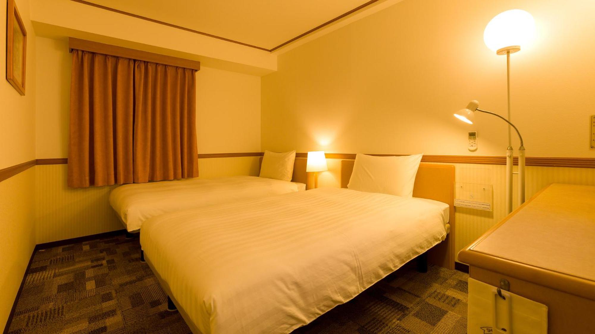 Toyoko Inn Kobe Sannomiya-Eki Higashi Номер фото