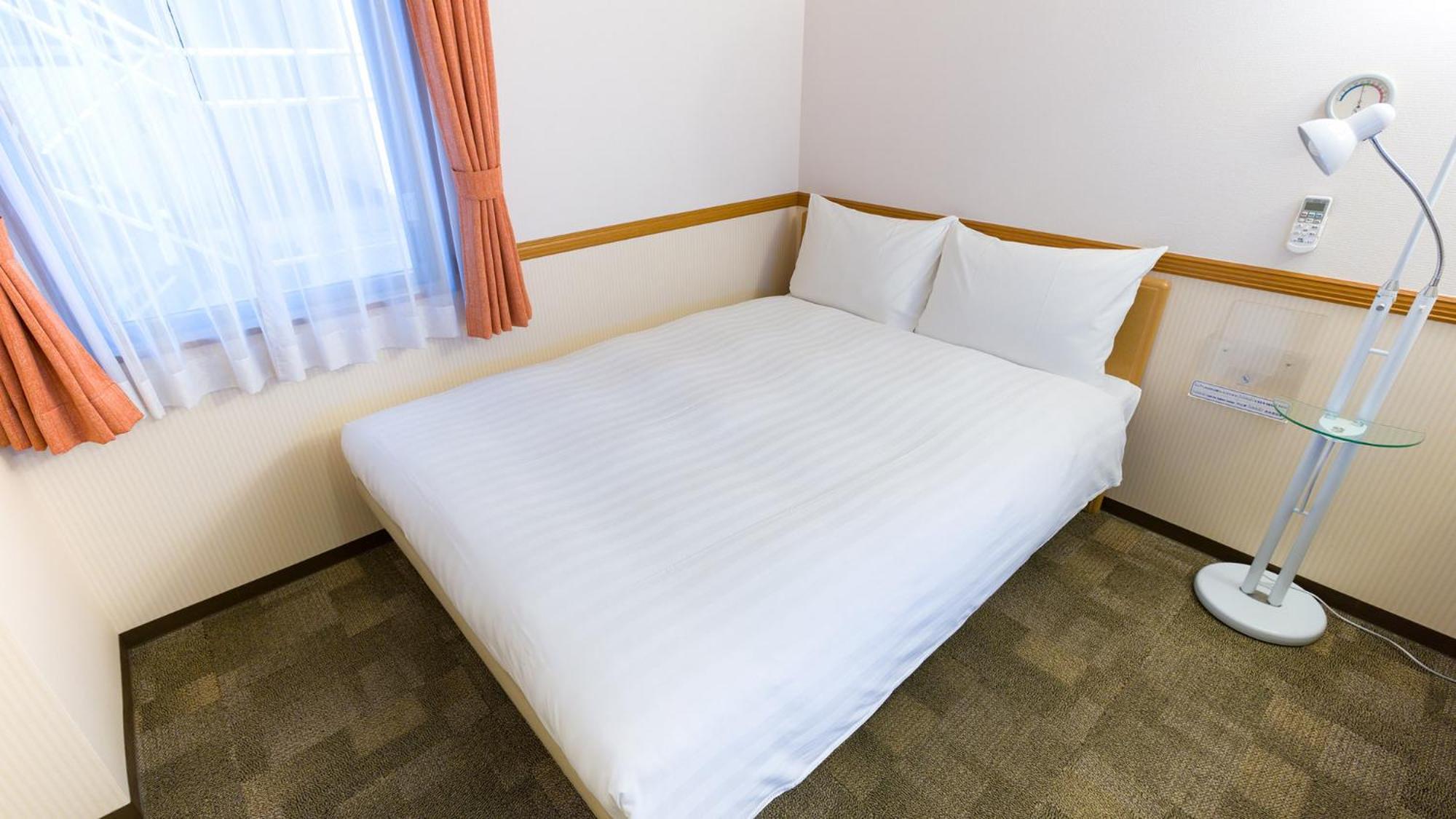 Toyoko Inn Kobe Sannomiya-Eki Higashi Номер фото